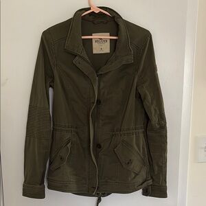 Hollister Green Utility Jacket with Tailored Fit